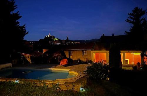 Le Puy-en-Velay House | La maison perchée