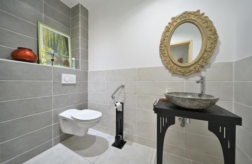 Capvern House | La maison Poulogne