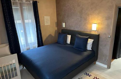 Bourg-de-Thizy Villa | La Maison Richard