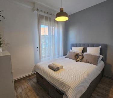 Bourg-de-Thizy Villa | La Maison Richard