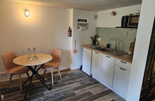 Bertignat Hotel | La Maison Rose Bertignat