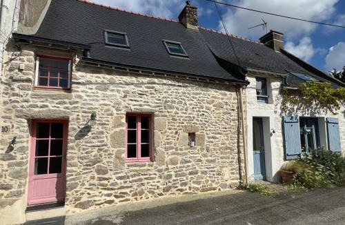 Saint-Armel House | La Maison Rose