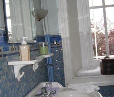 Montauban-de-Bretagne Bed & Breakfast | La Maison Rouge Brocéliande