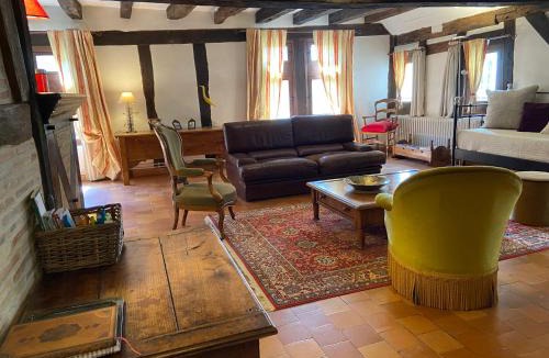 Chinon Apartment | La Maison Rouge