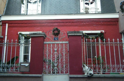 Gare Bed & Breakfast | La Maison Rouge