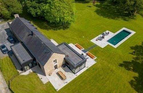 Plelan-le-Petit House | La Maison Rouge