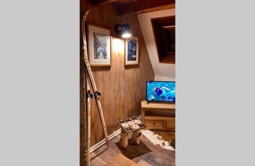 Bethune Apartment | La Maison Sévigné - Appart Hôtel - N°7 Le Savoyard