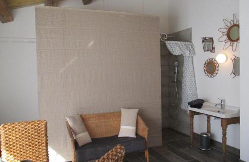 LʼAiguillon-sur-Mer Bed & Breakfast | La Maison Salée