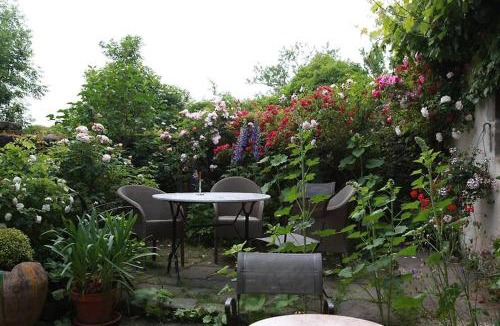 Salers House | La maison Saluces