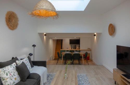 Orleans Villa | La Maison Scandi-Loire Classée 3 étoiles à ORLEANS en bord de Loire - 3 chambres avec Garage