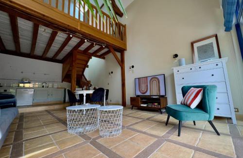 Poce-sur-Cisse House | la Maison sous les Arbres - Duplex, jardin et spa
