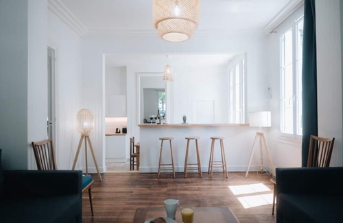 Tours Apartment | La Maison sur la Loire-A stone's throw from the heart of Tours