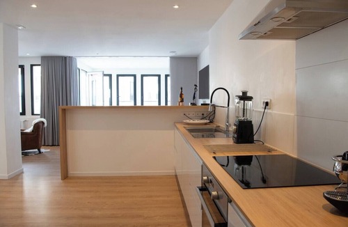 Historic Center Apartment | La Maison sur le Toit, Hypercentre, Terrace, Soleil