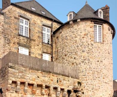 Domfront Bed & Breakfast | La maison sur les remparts