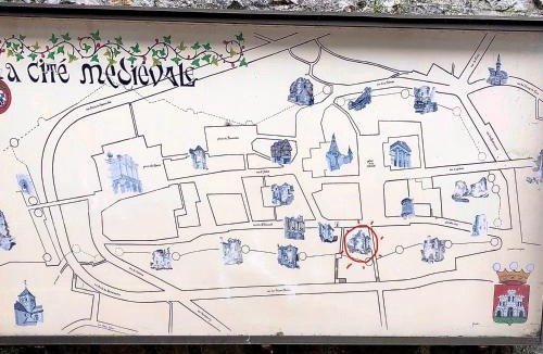 Domfront Bed & Breakfast | La maison sur les remparts
