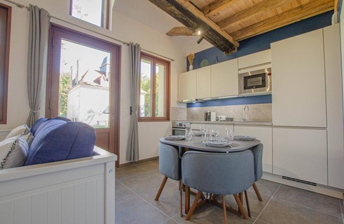 Dosches House | La Maison TM - Laundry