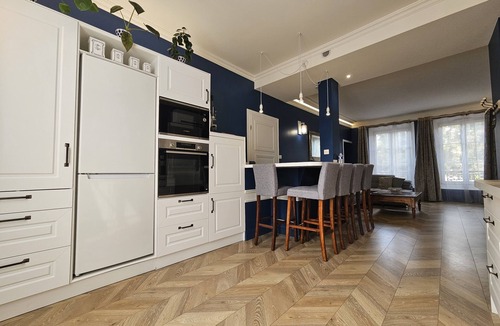 Troyes Apartment | La Maison V.H. - Le 1904