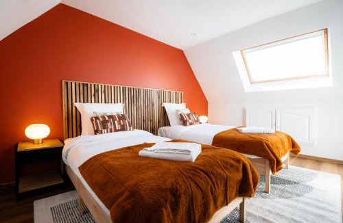 La Maladrerie Apartment | La Maison Velours - 2 Bedrooms - Cozy et Elegant