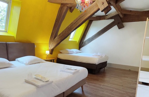 Paray-le-Monial Hotel | La Maison Verneuil