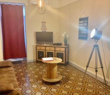 Crouy-sur-Cosson House | La maisonnée de Chambord