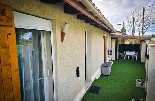 Chatuzange-le-Goubet House | La maisonnette de Pizancon