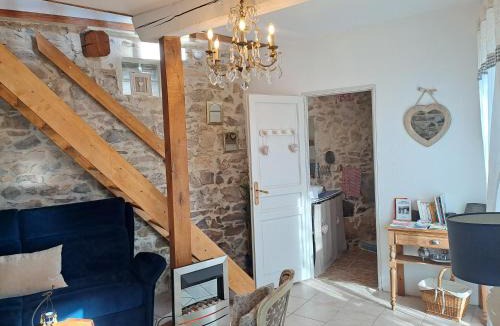 Sainte-Valiere House | La maisonnette avec SPA, PISCINE et CLIMATISATION