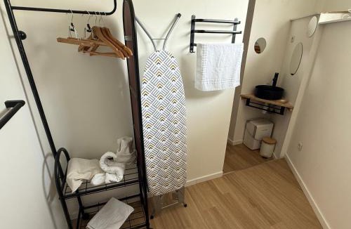 Juillan House | La maisonnette confort de Tari et Nicolas