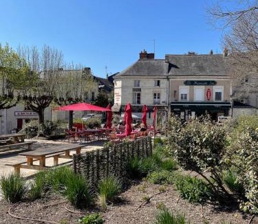 Azay-le-Rideau House | La Maisonnette de Carreaux