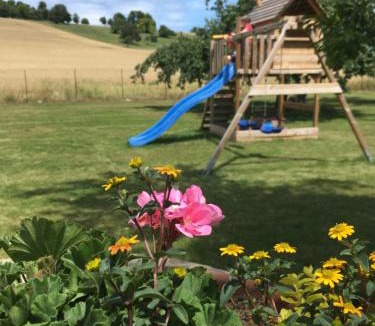 Dinteville House | La Maisonnette Dintevilloise