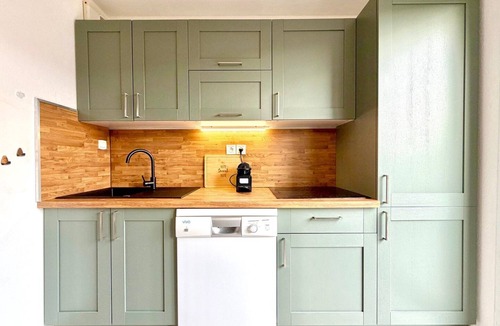 Calvisson Apartment | La Maisonnette du mas, 6 guests, Pool in Calvisson