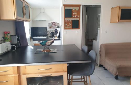 Avrille House | La Maisonnette