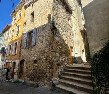 Crest Apartment | La Maisonnette