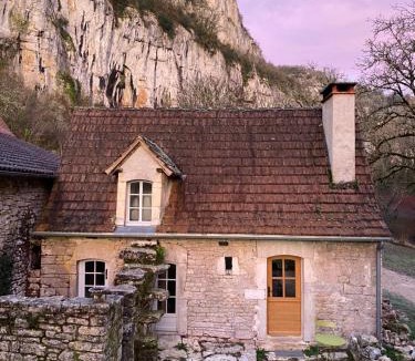 Saint-Cirq-Lapopie House | La maisonnette Sidonie de Ganil