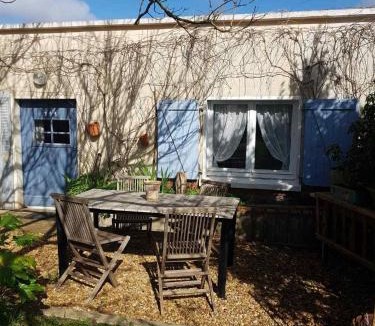 Saint-Ouen-en-Belin House | La maisonnette 301