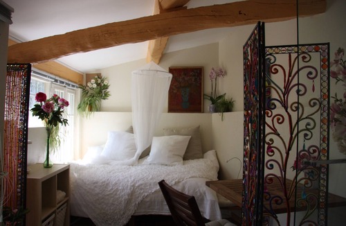 Carros House | LA MAISONNETTE - Quiet room in a natural setting