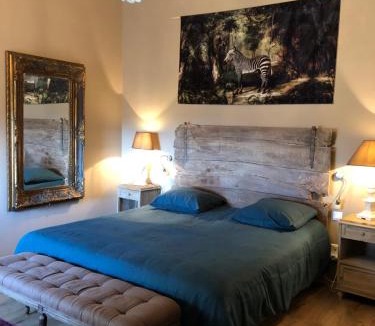 Maubec House | La Maiz