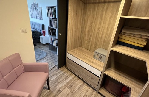 Clery-Saint-Andre Villa | La Maladrerie, Modern Villa with Pool