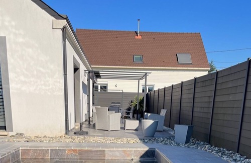 Clery-Saint-Andre Villa | La Maladrerie, Modern Villa with Pool