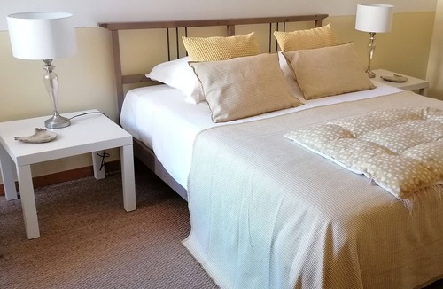 Reviers Bed & Breakfast | La Malposte Chambre Jaune Friesia