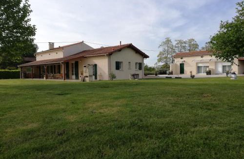 Jau-Dignac-et-Loirac Bed & Breakfast | La Mancine Laulan