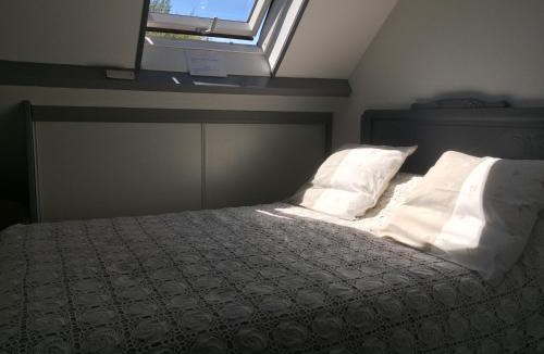 Neuville-sous-Montreuil Bed & Breakfast | La Mansarde