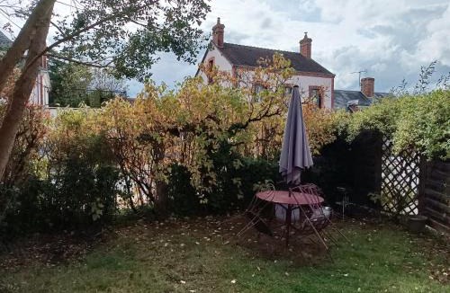 Lion-en-Sullias House | La Maréchalerie LA FORGE