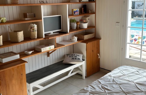 Piriac-sur-Mer Bed & Breakfast | La Marée Hôtes Guesthouse – Poolside Retreat