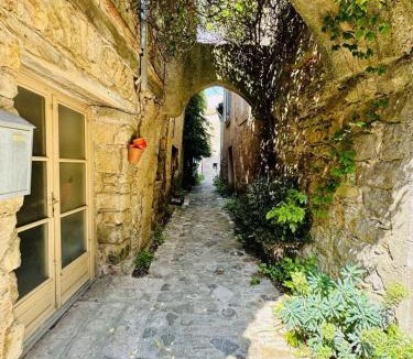 Villerouge-Termenes House | La marelle