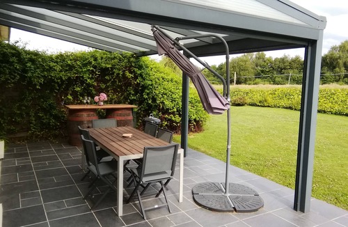 Saint-Aubin-Routot House | La Margance - cosy gite between Etretat and Honfleur with pool table and whirlpool bath