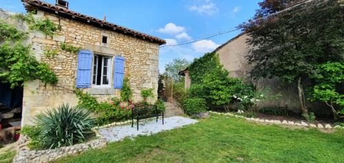 Brossac House | La Marguerite