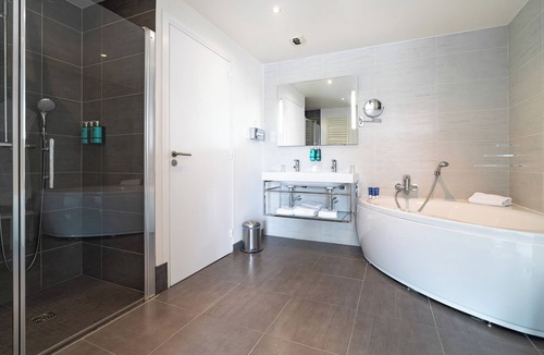 Barneville-Carteret Hotel | La Marine