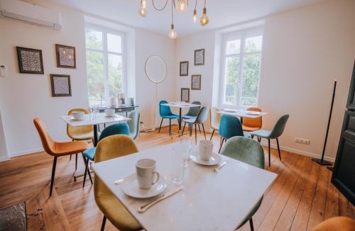 Chateauroux Hotel | La Marjolaine - Demeure d'Hotes - Service Para-hôteIier - Premium