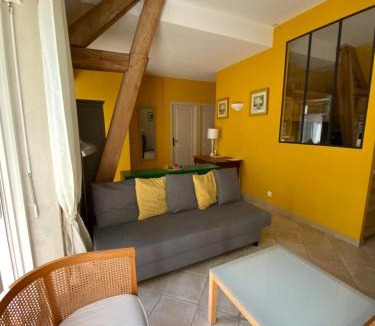 Civray-de-Touraine Bed & Breakfast | La Marmittiere