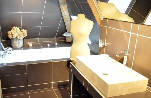 Cheffes House | La Marronnière